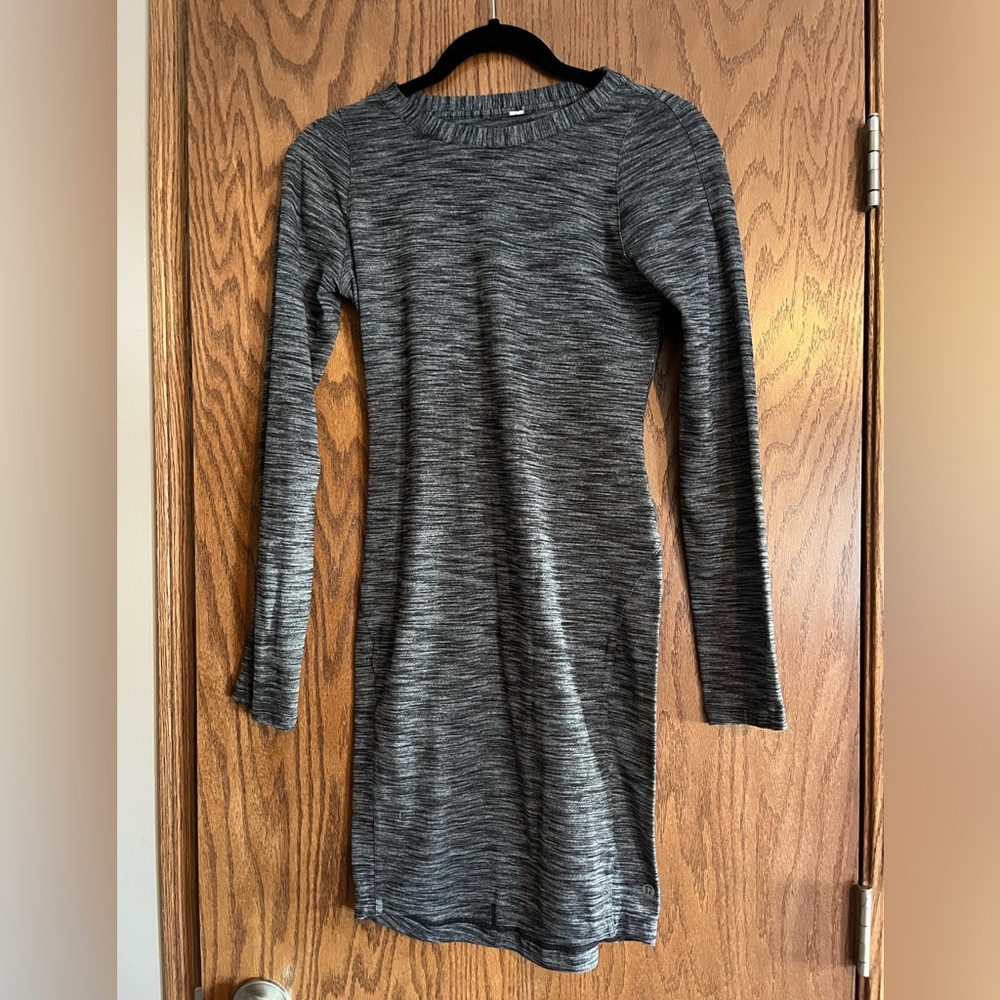 Lululemon fitted dress